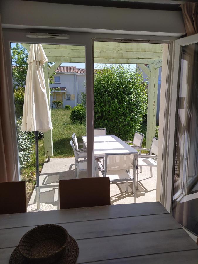 Une Maisonnette Vendeenne, Avec Acces Piscine Saint-Hilaire-de-Talmont Exterior photo